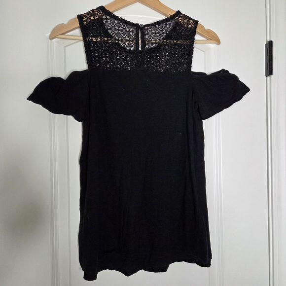 Old Navy Black Cold Shoulder Womens Top Back Keyhole Button Lace Top Small - Picture 3 of 6